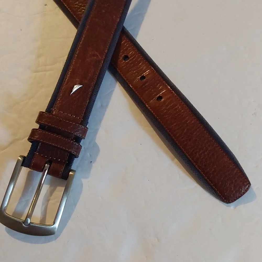 Nautica Mens Brown leather / dark Navy Dress Belt Dual color silver tone Sz.38